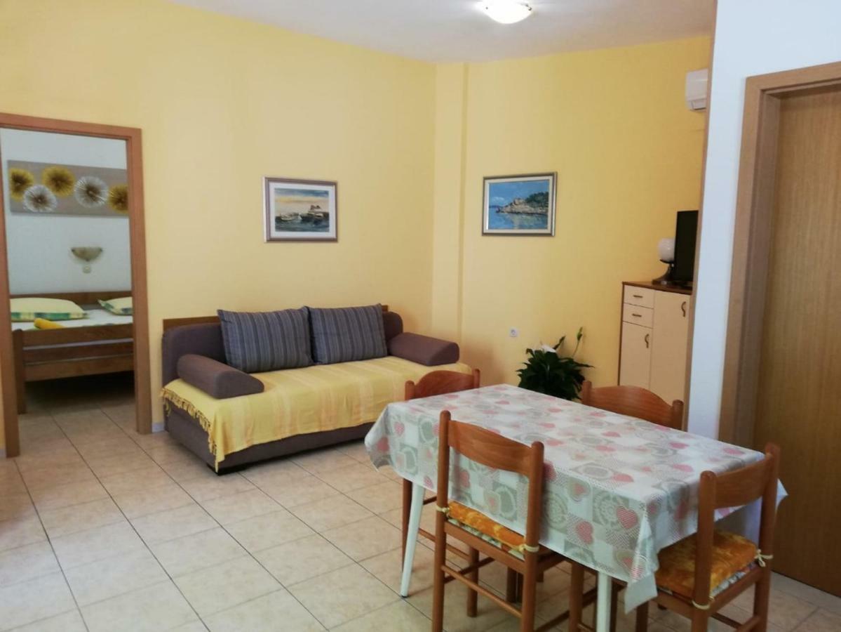 Apartment Center Tonka Makarska Exterior foto